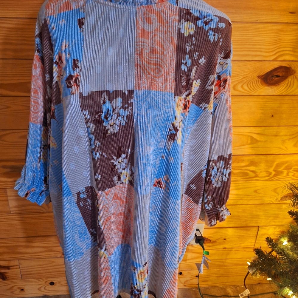 Womans plus size 26/28 Cato, Est.